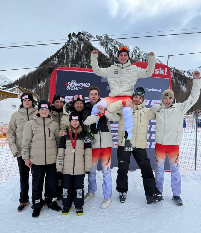 Erste Saisonerfolge für die Snowboard-Junioren